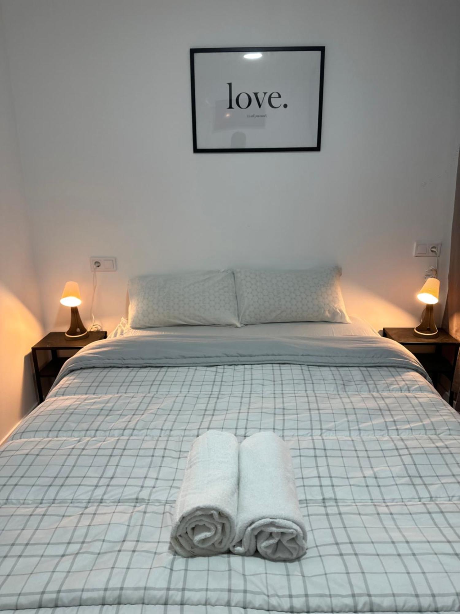 Rooms Mediavilla Мадрид Экстерьер фото