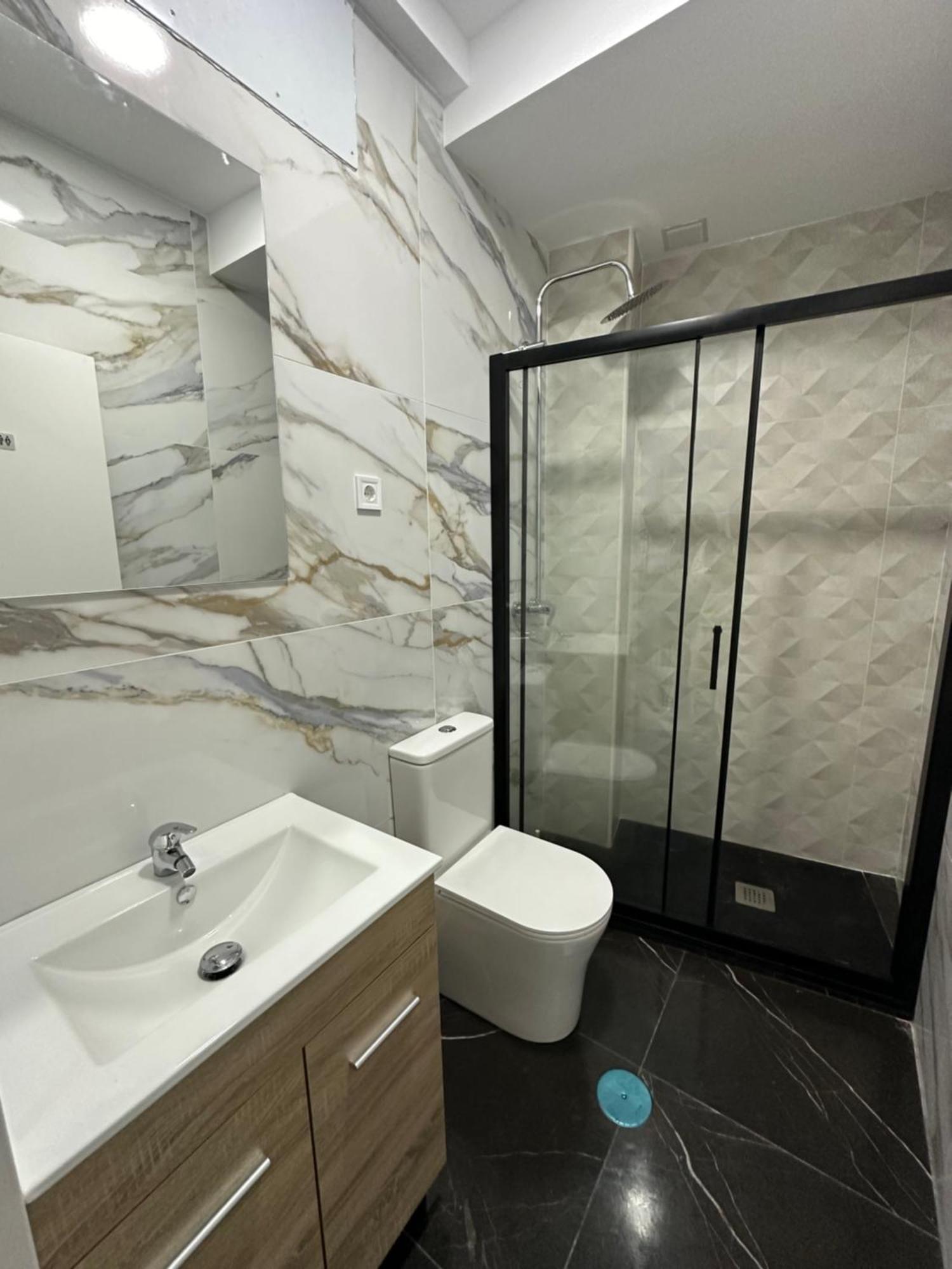 Rooms Mediavilla Мадрид Экстерьер фото